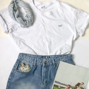 Hollister white short sleeve crop shirt size large